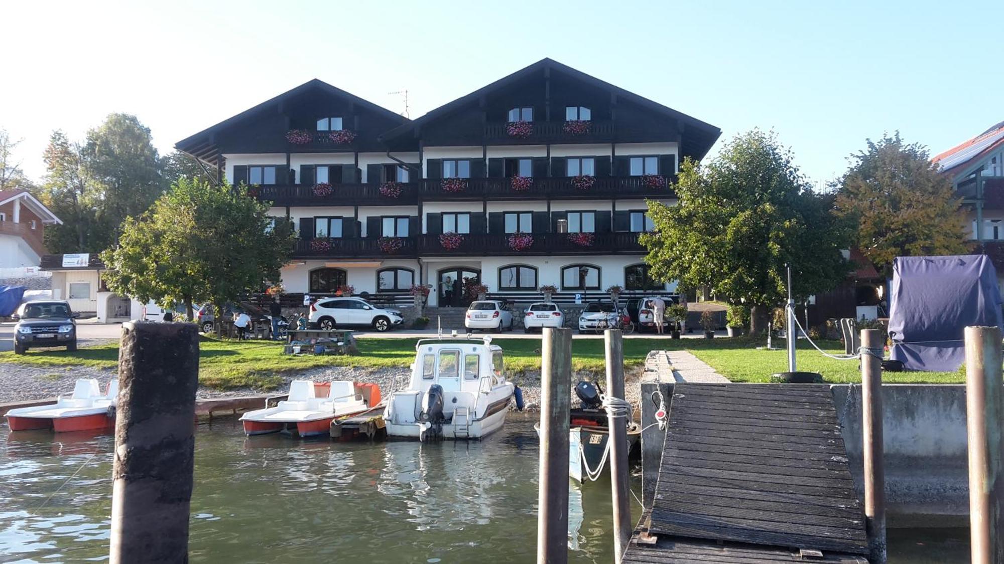 Gaestehaus Gruenaeugl Am See Гштадт-ам-Кимзее Экстерьер фото